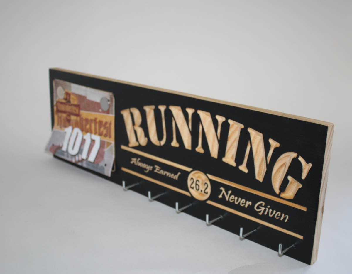 MARATHON MEDAL DISPLAY - RUNNING MEDALS AND RACE BIBS HOLDER - RUNNING MEDALS AND RACE BIBS HANGER